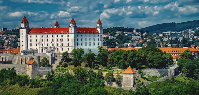 Bratislava – památky, ale i víno a hodně vína